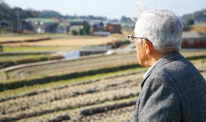 Personal GPS tracker for Alzheimer's – The CareClip Thumbnail